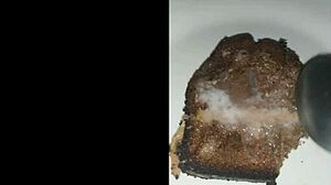 I feel so overwhelmed by the intense pleasure of this bolo com porra in blowbang and bukkake ecstasy.