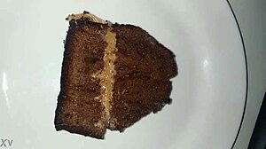 I feel so overwhelmed by the intense pleasure of this bolo com porra in blowbang and bukkake ecstasy.