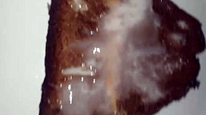 I feel so overwhelmed by the intense pleasure of this bolo com porra in blowbang and bukkake ecstasy.