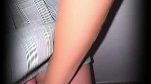 O sexo na sala fica melhor com a bonequinha da sala no turno da tarde