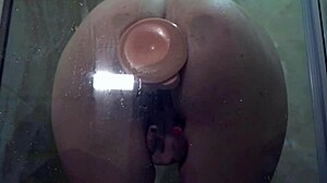 Oh wow, babe sucks dildo and fucks herself in shower 😍