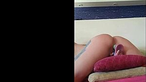 whoa, this ruiva gostosa is shoving that consolo deep with wild siririca until she cums hard