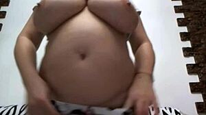 perfect tits on thick milf show off her big ass and cute huge curves