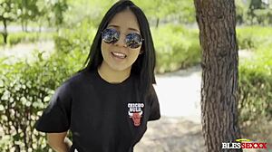 casting d'une vierge ado 18+ 18+ se déroule quand une brunette latina rasée explore sa première masturbation interracial et jeu de chatte en interview maison.