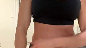 I flex muscles for fans who enjoy it