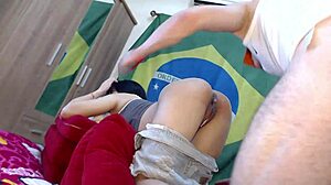 痩せた日本人姫が巨根で処女喪失、ラフな初中出し！