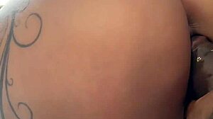 I went down for some iFood and my neighbor invited me over to fuck – preview 😏🔥