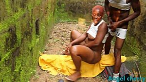 Amateur babe swallows thick cum from cock before her meal