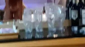 amante novinho me comeu de frente pro espelho no motel e ainda gravou pra mostrar pro corno