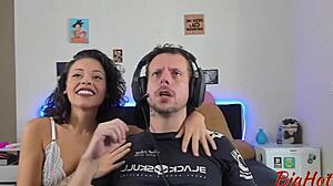 why didn't my boyfriend pay attention until i brought my friend for a double blowjob?