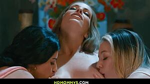 river lynn and gal ritchie eagerly accept stepmommy annie king in family roleplay