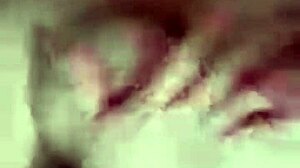 i'm on videollamada with this venezuelan for some amateur webcam fun