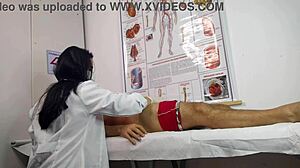 Pasien ngaceng depan perawat seksi pas cek up