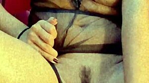 i'm gozando with squirt while licking and muff diving in intense oral session