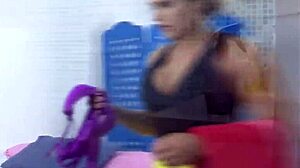 Vizinha calls to fuck after corno leaves featuring tainara paraizo blowjob