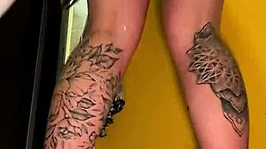 Hot woman in 1 on 1 action! She's 18-19 years old and ready!