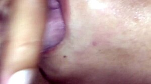 hey, this pretty shaved pussy gets creampied in a tight wet orgasm 😏