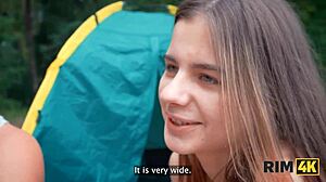 Ojej rim4k dve punci čistita z jezikom sramežljivi rusinji na kampiranju na prostem