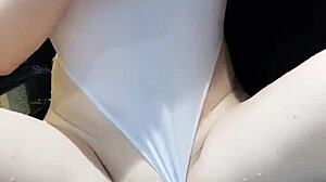 China Beautiful Babe Shows Big Tits in Cute Asian Masturbation!