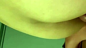 Anh Cặc To Pounds Em Dâm Đãng Wet Slut Girlfriend Hard!