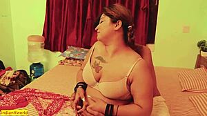 Деревенская Красотка Жестко Трахается на Ранчо с Криампаем