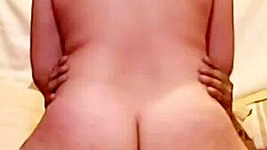 Professor convinced his student to suck his cock eagerly