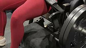 milf crushing gym workouts with huge ass in leggings 💪🍑