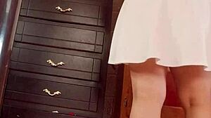 hidden recording of big ass girl changing clothes