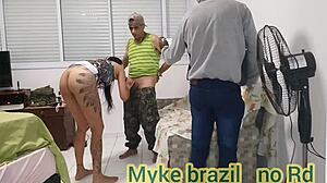 Contratei empregada domestica for cleaning but she gave me orgasmic sex instead.