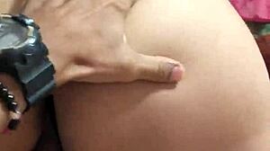 Hey, I spot this mature with great nalgas on the colectivo, she likes young guys and invites me home for big ass flashing