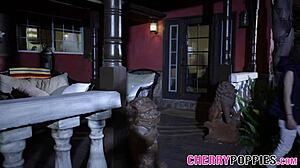 teen gets jizzed in outdoor threeway with milf, so hot! 💦