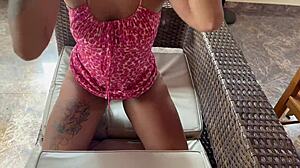 Casada Flagrada Dando Pros Amigos Do Marido!