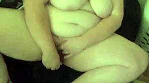 Deepthroat blowjob from fat BBW housewife slut Kandy Kane in homemade video