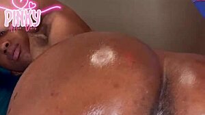 The muscular bodybuilder grinds her creamy hairy pussy on the tub edge with wet drips. She shows big pussy lips in the bathroom solo session.