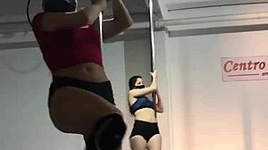 I, argenta doctorita, mess up sexy striptease on the tubo