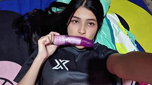 Colombiana se toca su rico pussy with big tits dildo toys panties homemade natural tits and submissive legs