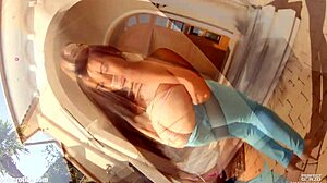 I'm using my fingers solo, Jenny Glam says on Sapphix.