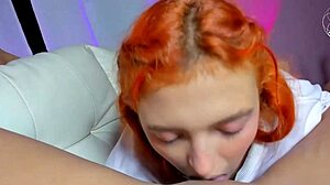 Любительницы лесбиянки латины в чувственном гараже с лизанием киски, пальцами и оргазмом, когда подруга доминирует над покорной колумбийкой