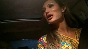 Estava procurando pau preto na rua, achei e me acabei de tanto gozar