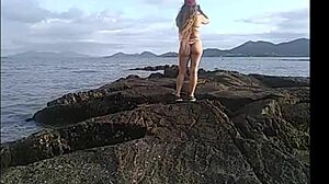 lives on the magic island