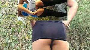 Mostrando Mi Culito Goloso En El Monte