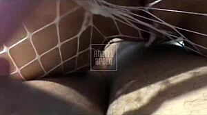 copilados de sentada com gozada da novinha safada parte 1! quem resiste a essa bunda grande na praia?