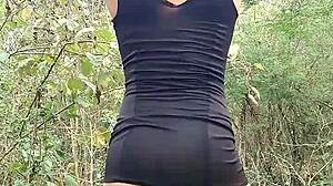 Mostrando Mi Culito Goloso En El Monte