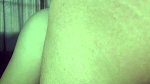 18 Year Old Babe Gets Tight Pussy Creampie from Huge Cock in Homemade Close-up