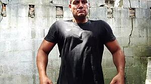 Yuri Gaúcho - Bodybuilder Shows Off Horny Side With Impressive Cumload