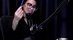 Whoa this dancer from lutero got invited to porn but family despised her ballet and tequileiras gig 😲