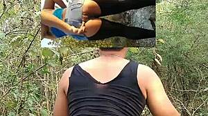 Mostrando Mi Culito Goloso En El Monte