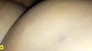 Enchendo o Cuzinho da Puta de Leite!