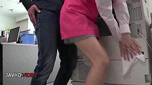 Chihiro Akino muie hardcore intensă