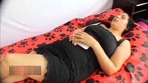 madrastra cachonda da su coño